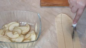 Розочки с яблоками из дрожжевого теста в духовке розы из теста с яблоками