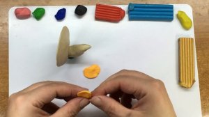 Индюк из классического пластилина по мотивам дымковской игрушки