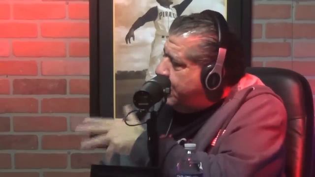 Joey Diaz Sympathizes With Listeners Going Through Hard Times смотреть онлайн