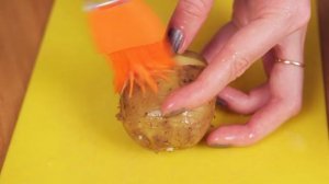 Запеченный картофель в духовке с сыром