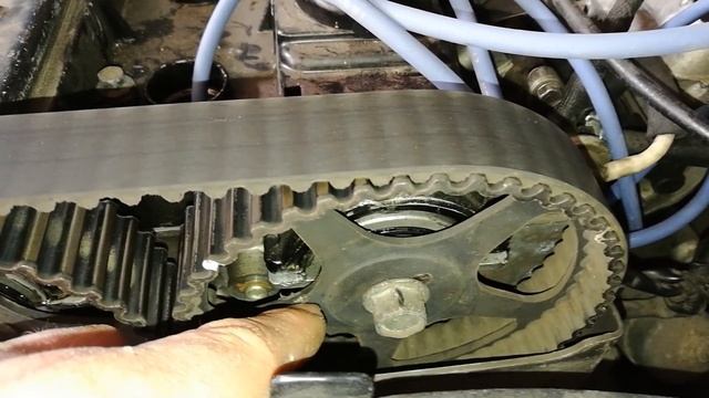 HYUNDAI Sonata, что-то двигатель неровно работает на х. х. Да, такое бывает после замены ремня ГРМ смотреть онлайн