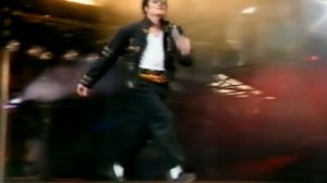 Michael Jackson - Bad (Live In Oslo July 15, 1992)