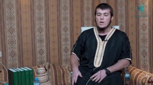 Умар Сильдинский очень красивое чтение корана,в гостях у Шейха Халида Аль Фулейджа