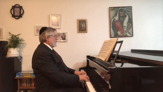 Авигдор Эскин исполняет Партиту Баха ми минор, первую часть смотреть онлайн