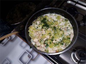 Кабачки с куриной грудкой