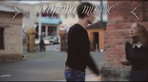 Моя любовь где-то там за спиной