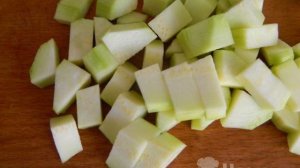 Рагу из кабачков с фаршем и капустой