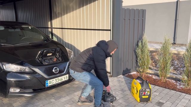 Заряджаємо електромобіль від генератора | Способи зарядки без електроенергії в мережі