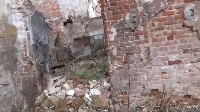 Пустующий исторический посёлок на Новорижском шоссе.