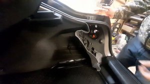 как снимается задний фонарь шкода октавия 2