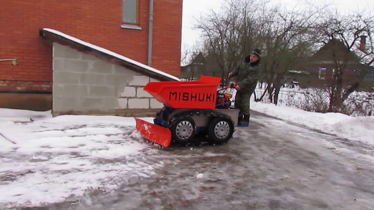 Мишуки и снег почистит и станцует