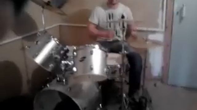 Игра вешалкой! ))
