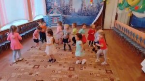 Танец медвежат. Танец маленьких медвежат. Мы танцуем как зайчата.