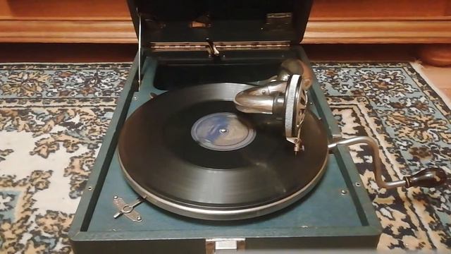 "метелица" русская народная песня, играет патефон. смотреть онлайн