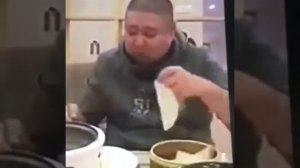 Как Китайцы пельмени едят