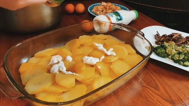 ЗАЛИВНОЙ ПИРОГ | ПРОСТЫЕ РЕЦЕПТЫ | ГОТОВИМ ДОМА | ПИРОГ С БРОККОЛИ | БЫСТРО И ВКУСНО смотреть онлайн