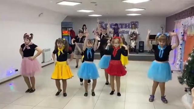Выступление хореографической студии проекта "Мастерская моего творчества" для детей с ОВЗ. смотреть онлайн