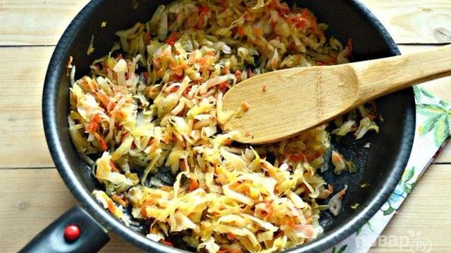 Пирог с квашеной капустой
