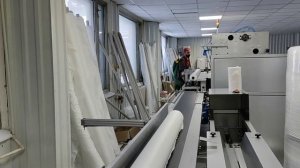 Автоматическая линия перемотки перфорации и резки нетканых материалов