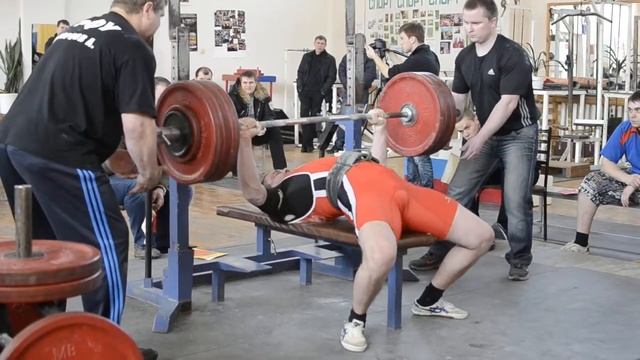 Волков Павел жим 190кг до 93кг