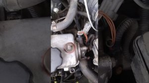 троит двигатель и моргает чек на холостых