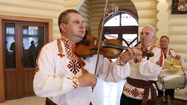 Фольк-бенд "КАВАЛЄРКА" м. Львів. Корова пасесі смотреть онлайн