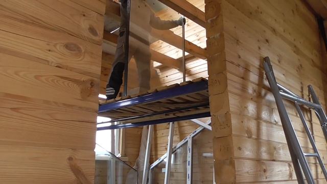 Устанавливаем окна на втором этаже деревянного дома из бруса /влог смотреть онлайн