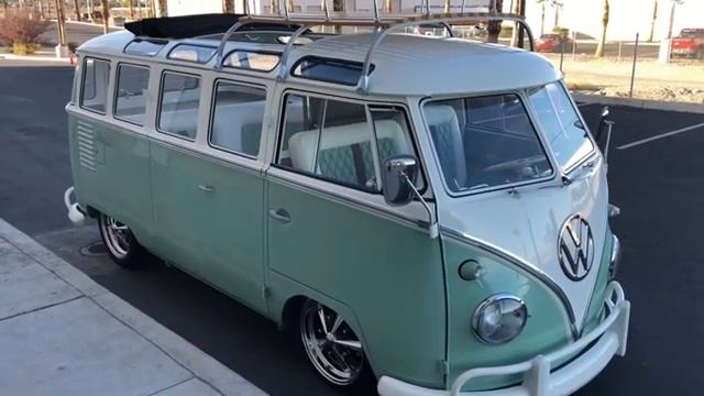 1958 Volkswagen Bus смотреть онлайн