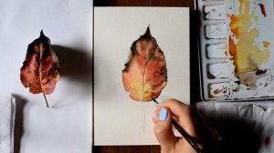 Реалистичный осенний лист акварелью