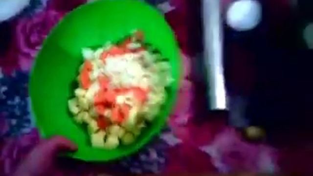 Картошка в микроволновке запеченная в рукаве. Быстро и вкусно! смотреть онлайн