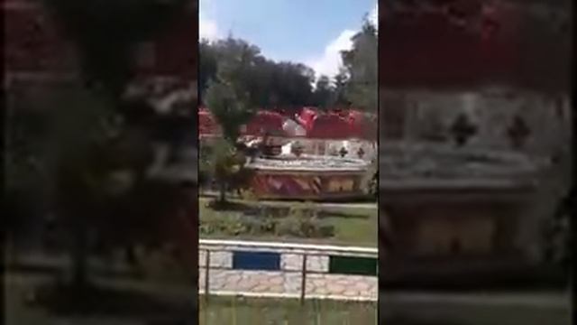 Наш отдых в Уфе./ Парки Уфы// Дети играют. смотреть онлайн