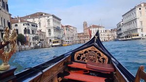 Прогулка на гондоле по каналам Венеции #гондола #венеция #италия #italy #италия #гондола #venezia