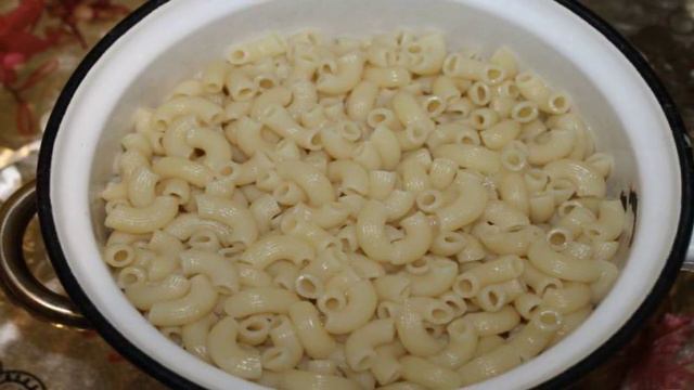 Макароны с сыром в соевом соусе
