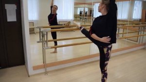 Видеоурок "Растяжка у станка"