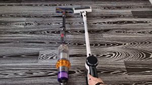 Vergleich der Lautstärke: Tineco S15 Pro versus Dyson V15