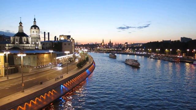 Лихие московские капитаны и рулевые на просторах Москвы реки смотреть онлайн