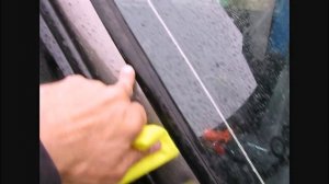 Затекает вода в салон автомобиля Лада 4*4 Нива. Решаем проблему.