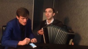 Ислам Гуков и Эдуард Жигунов - "Снег кружится летает"