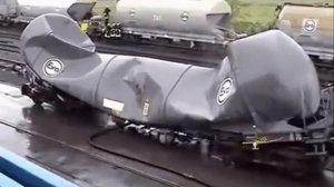 Сжатие вагона-цистерны вакуумом