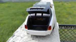 Rolls Royce Phantom EWB Diecast model / Rolls Royce Phantom Extended WheelBase Scale model / 1/24