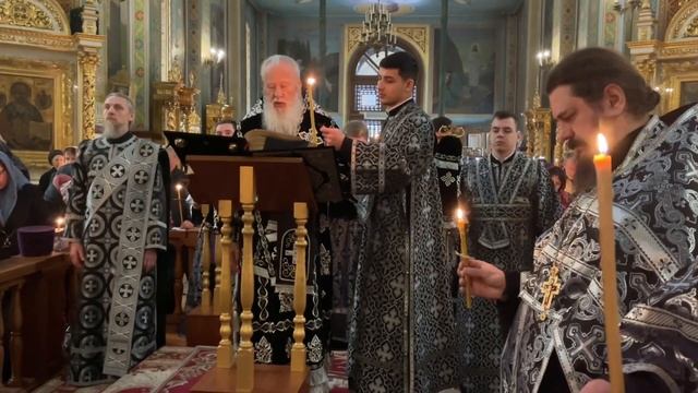 Чтение 12-ти Страстных Евангелий смотреть онлайн