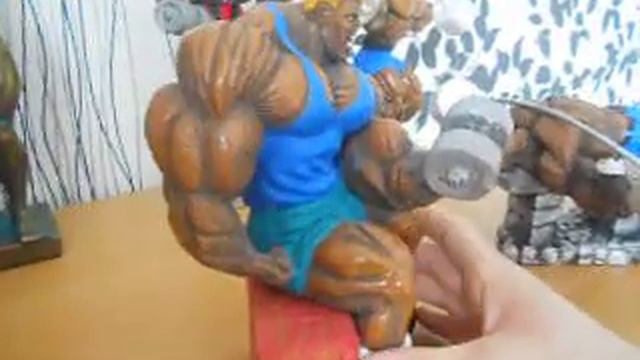 бодибилдинг подъём на бицепс сидя.avi смотреть онлайн