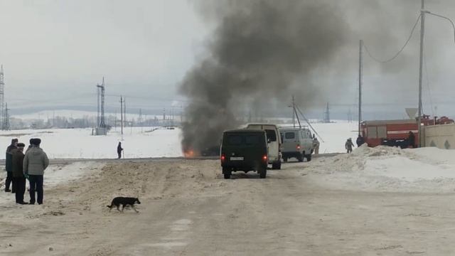 Загорелась машина KIA RIO смотреть онлайн