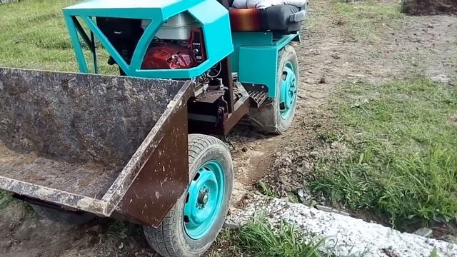 Кузовок на перед трактора. смотреть онлайн