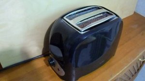 Тостер Aceline TS-2000 за работой: 7 степень обжарки