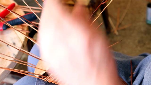 Хайде да плетем с ракита. Епизод 3: Първо изделие и шаблони. смотреть онлайн