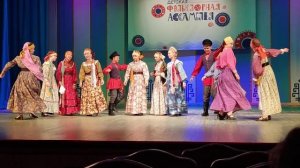 Детский фольклорный ансамбль Ярецъ. Город Тюмень. "Из за западу ветер вея".  "Сорок ёлок".