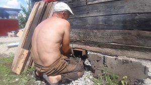 Как поднять деревянный дом на домкратах ?