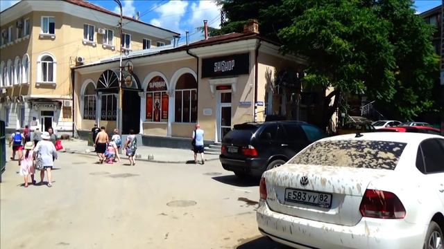 Ялту приводят в порядок. Солдаты помогают Ялта 20 06 2021 Крым / Жизнь в Ялте смотреть онлайн