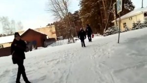 Дерзкие ШКольнике пОсле школы начинают драться👊